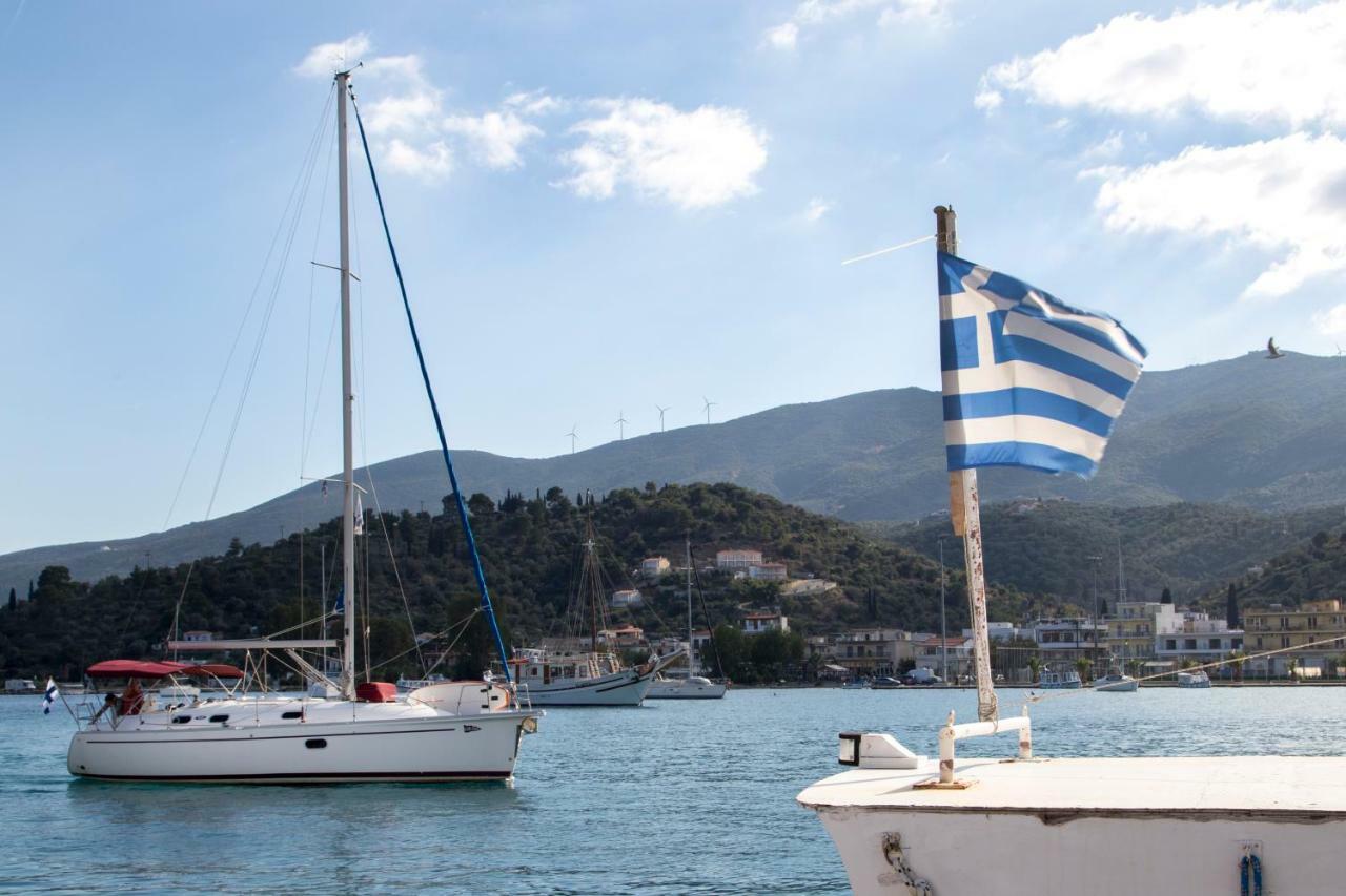 Kalavria Luxury Suites - Magnificent Sea View Of Poros Poros Town Exterior foto
